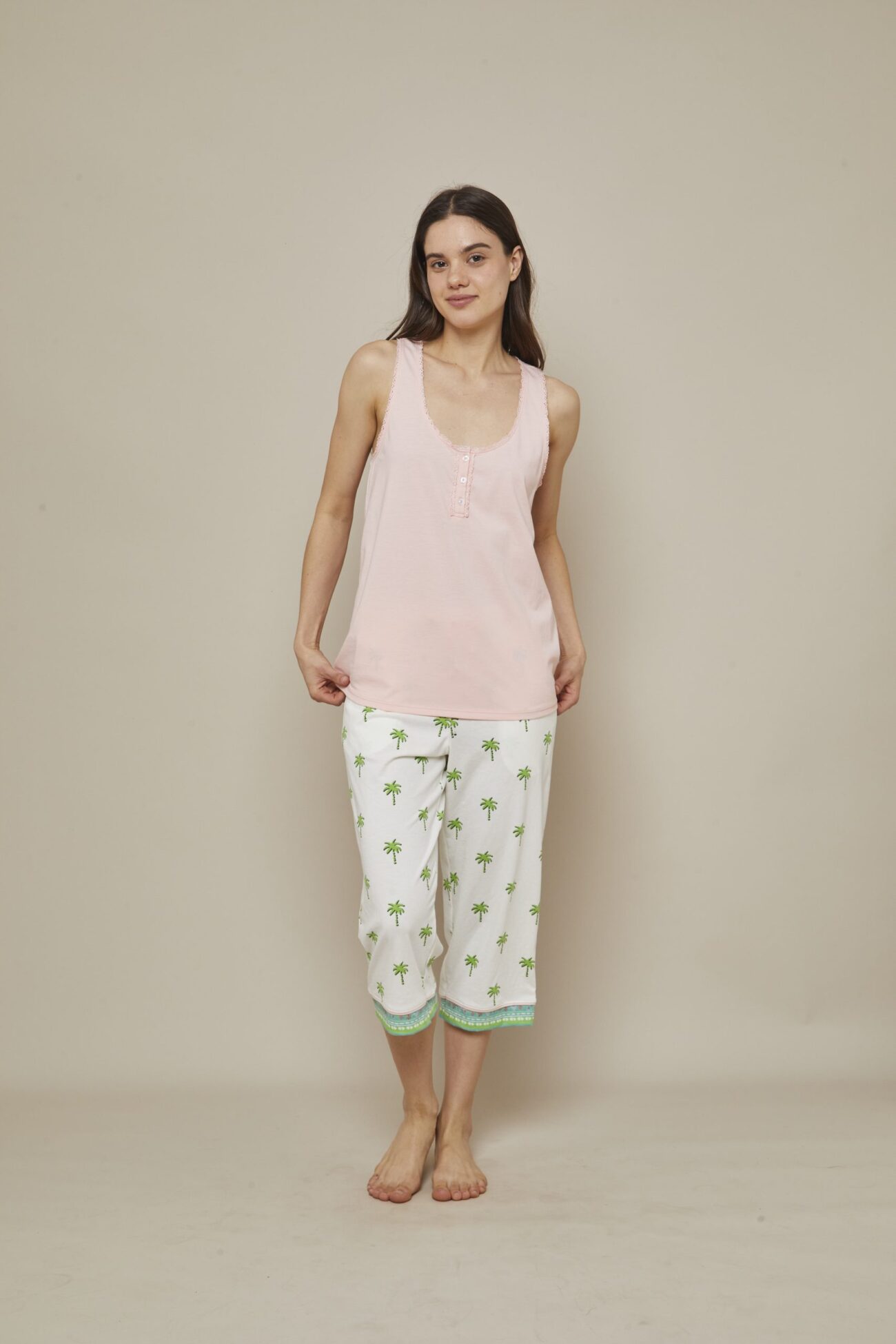 CAMISETA Y CAPRI - Imagen 2