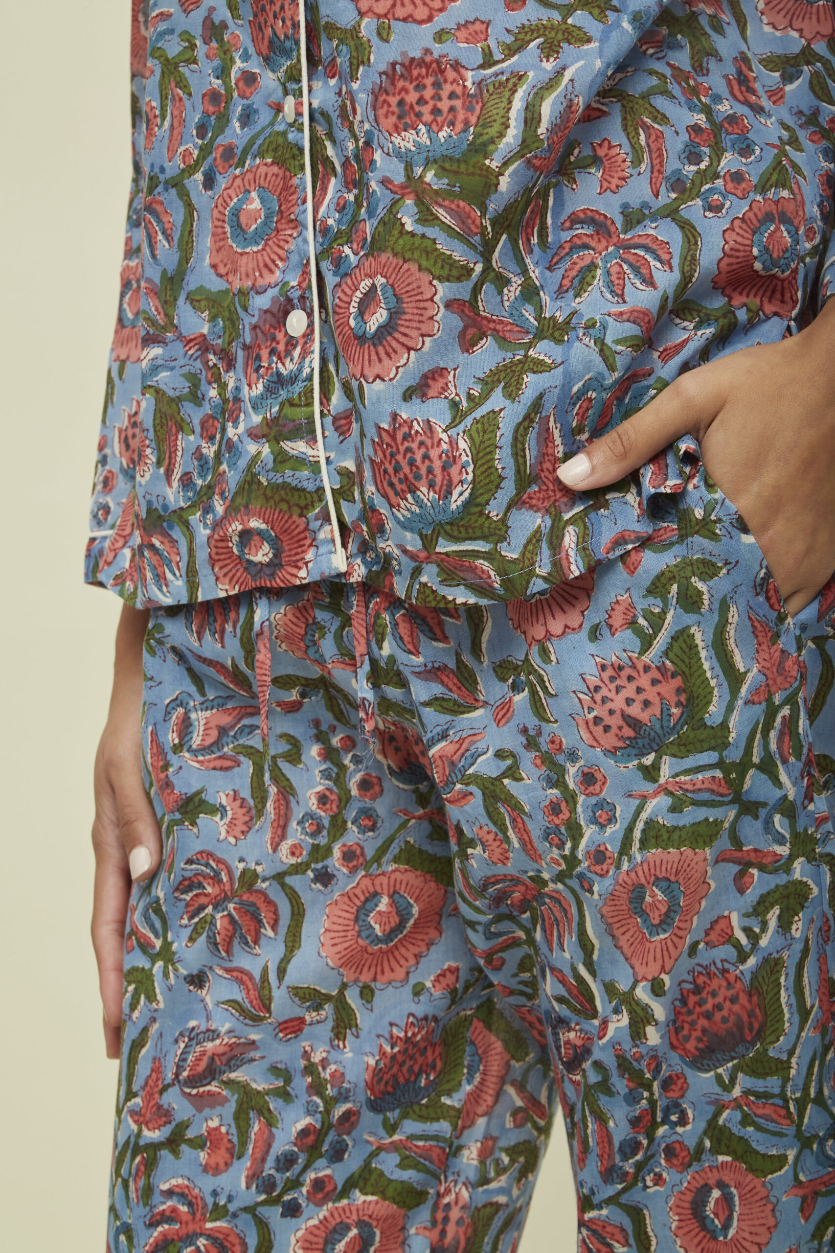 Chaqueta y Pantalón - Imagen 4