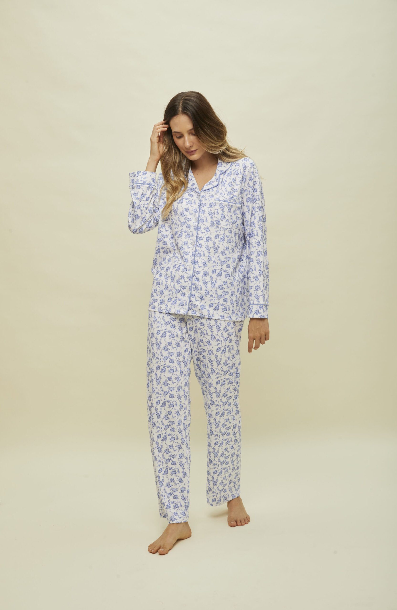 CHAQUETA Y PANTALON - Imagen 2