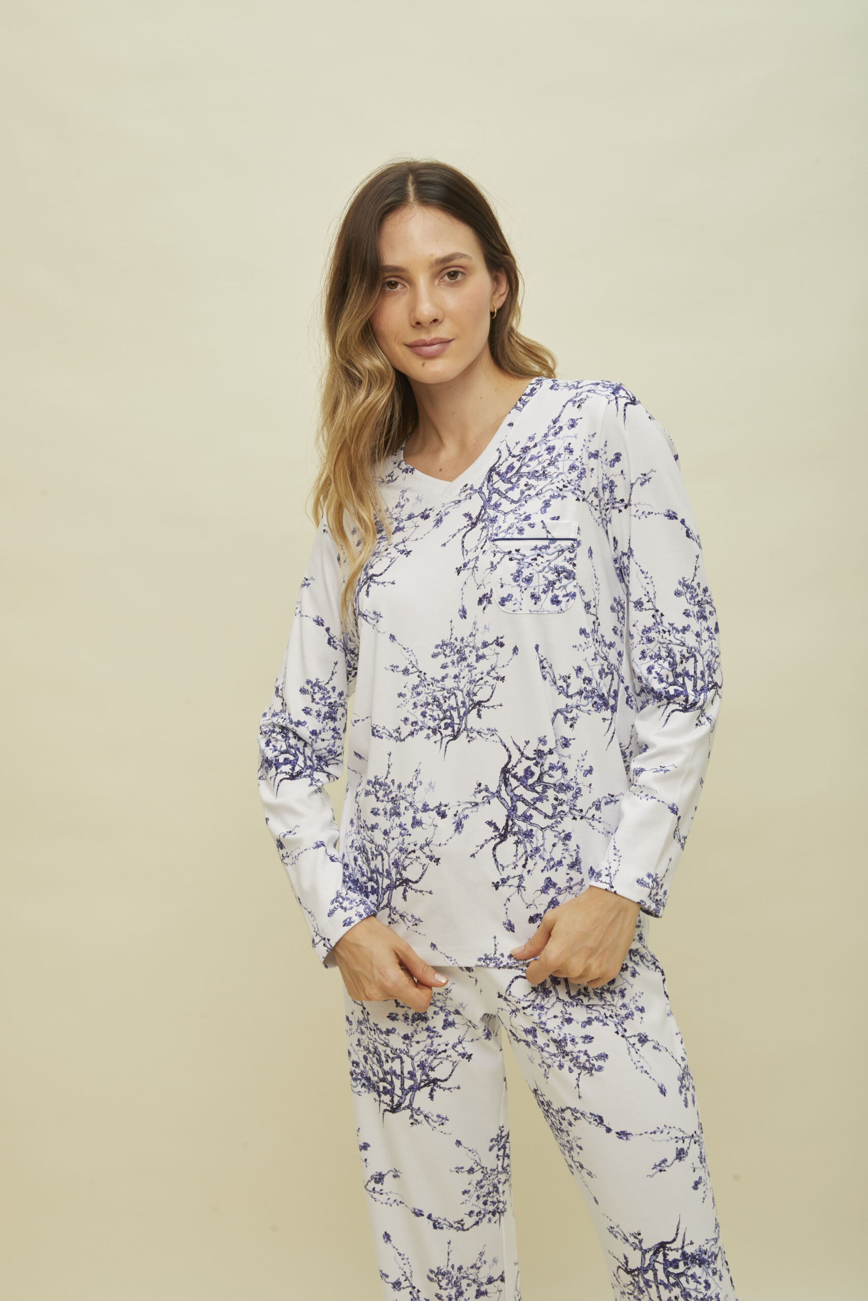 POLO Y PANTALON - Imagen 3