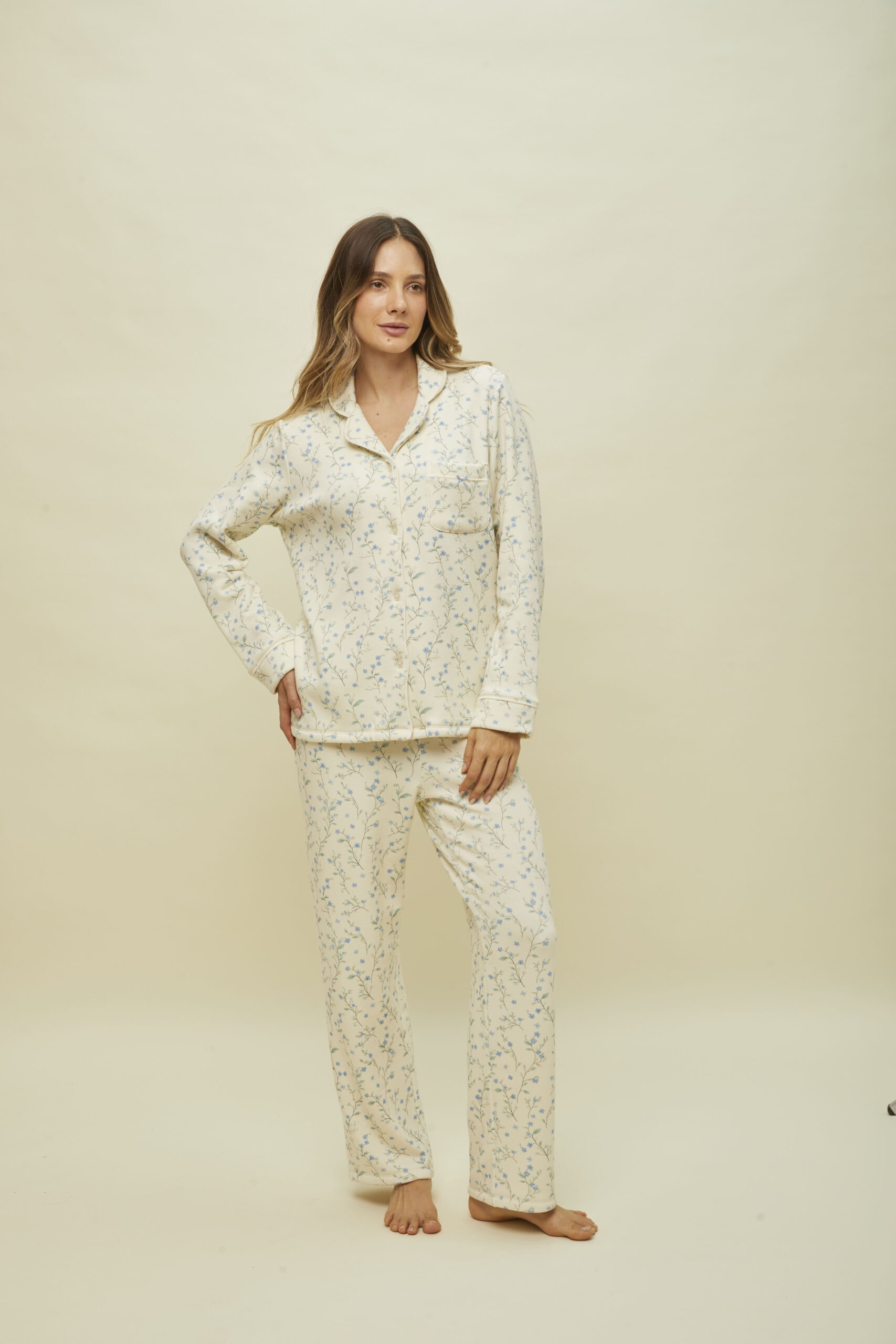 CHAQUETA Y PANTALON - Imagen 2
