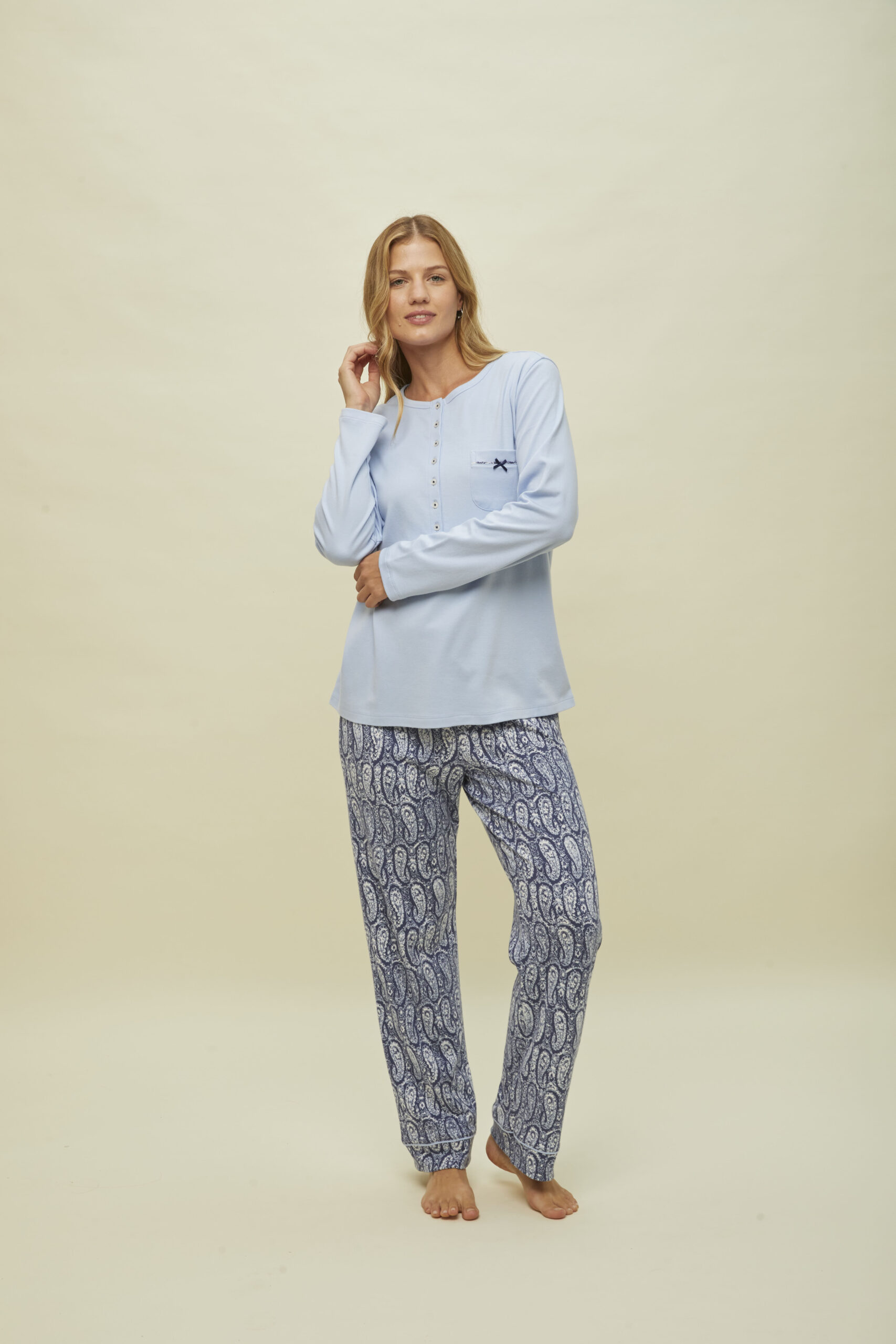 POLO Y PANTALON