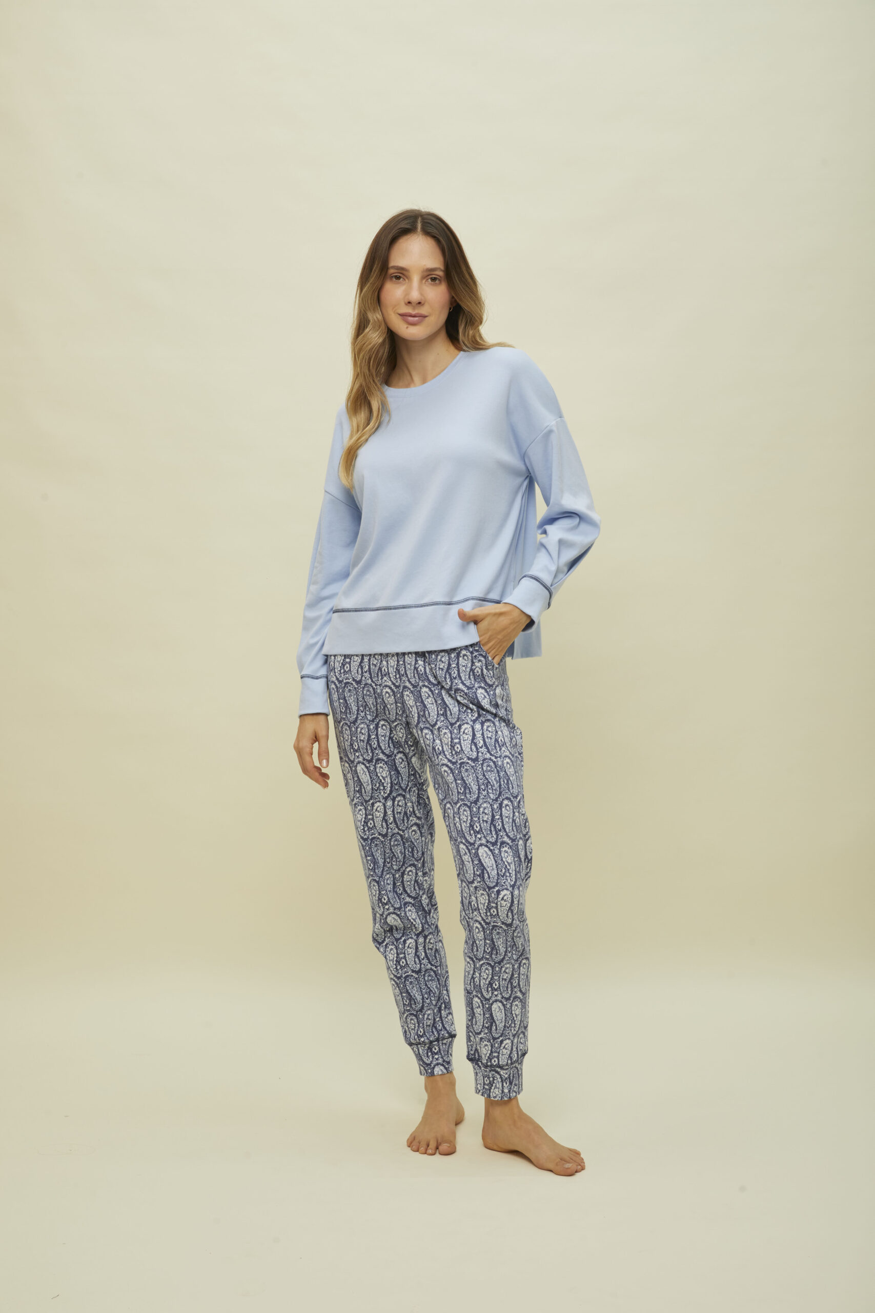 POLO Y PANTALON - Imagen 3